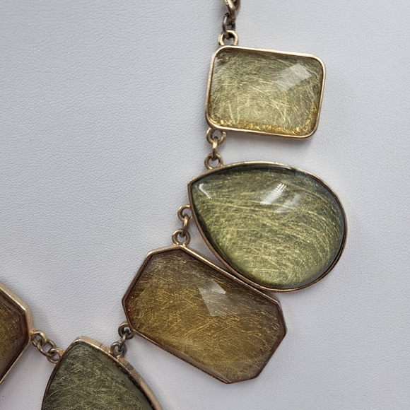 Green Toned Beaded Statement Necklace - Picture 6 of 8